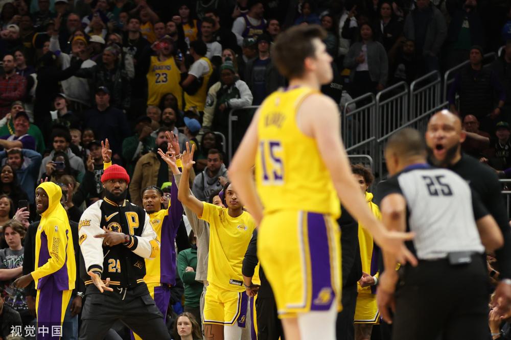 在关键时刻 在关键时刻