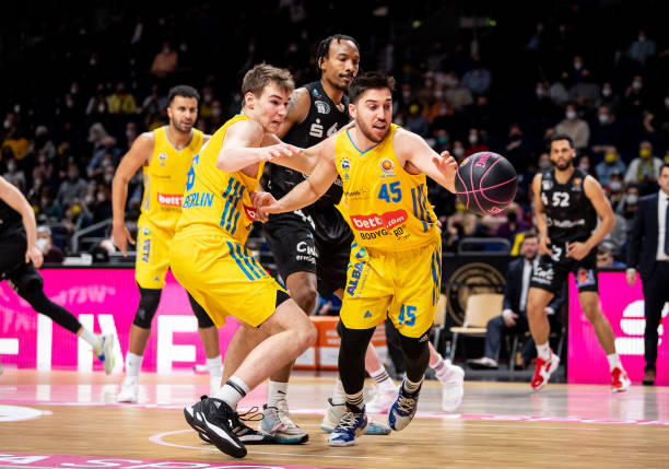 此次续约谈 此次续约谈