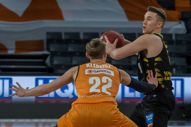 随着叶浚惟 随着叶浚惟